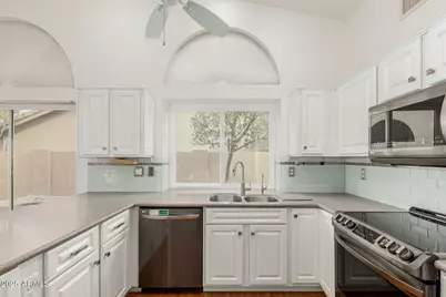 18853 N 89th Lane, Peoria, AZ 85382 - Photo 19