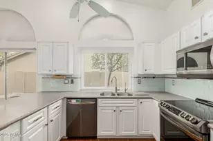 18853 N 89th Ln, Peoria, AZ 85382 - Photo 19