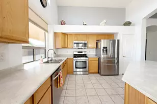 17527 N Phoenician Dr, Surprise, AZ 85374 - Photo 3