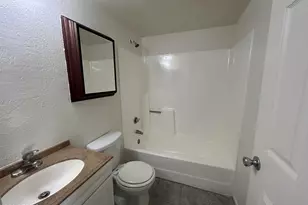 5827 N 59th Dr, Glendale, AZ 85301 - Photo 11