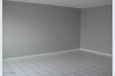 3315 W Loma Lane #4, Phoenix, AZ 85051 - Photo 7