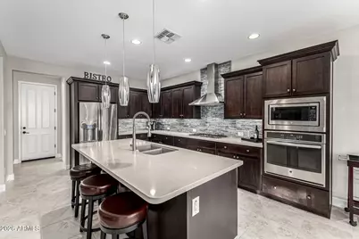 16723 W Alvarado Drive, Goodyear, AZ 85395 - Photo 9