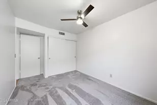 12119 N 79th Dr, Peoria, AZ 85345 - Photo 17