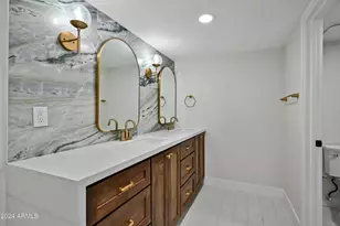 12212 N Paradise Vlg Pkwy S, Phoenix, AZ 85032 - Photo 17