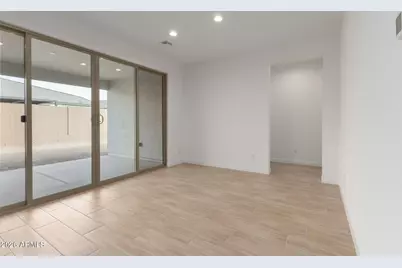 15782 W Hackamore Drive, Surprise, AZ 85387 - Photo 5