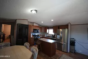 694 S Desert View Dr, Apache Junction, AZ 85120 - Photo 7