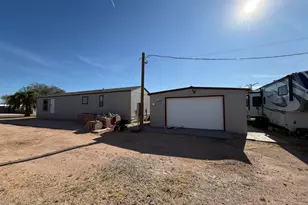 694 S Desert View Dr, Apache Junction, AZ 85120 - Photo 3