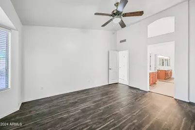 5646 W Blackhawk Drive, Glendale, AZ 85308 - Photo 13