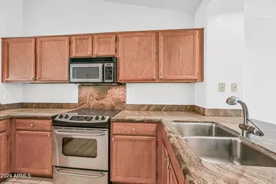 5646 W Blackhawk Drive, Glendale, AZ 85308 - Photo 7