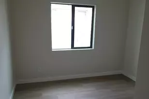 8015 W Roma Ave, Phoenix, AZ 85033 - Photo 7