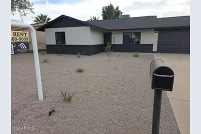 8015 W Roma Avenue, Phoenix, AZ 85033 - Photo 1
