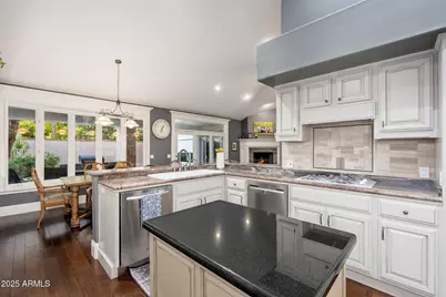 700 N Dobson Road #16, Chandler, AZ 85224 - Photo 19