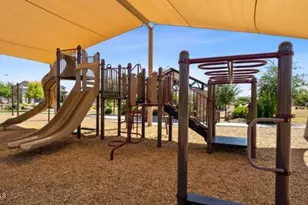 14668 W Soft Wind Dr, Surprise, AZ 85387 - Photo 17