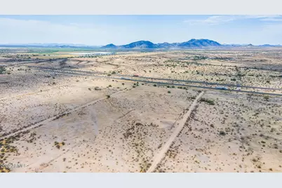 4712 N 425th Drive #-, Tonopah, AZ 85354 - Photo 7