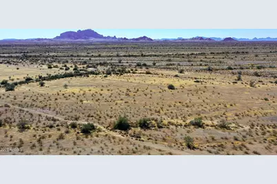 4712 N 425th Drive #-, Tonopah, AZ 85354 - Photo 17