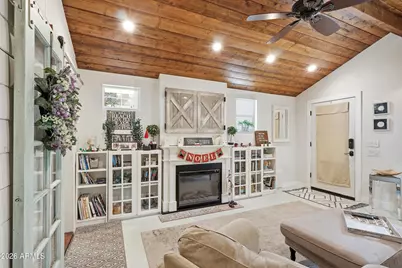 110 W Bruce Avenue, Gilbert, AZ 85233 - Photo 7