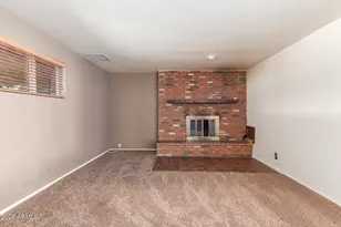 3634 W Medlock Dr, Phoenix, AZ 85019 - Photo 7