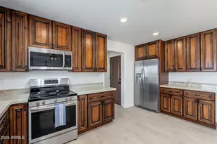 10839 N 59th Ave, Glendale, AZ 85304 - Photo 9