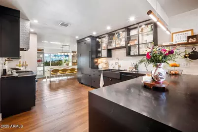 8221 E Edgemont Avenue, Scottsdale, AZ 85257 - Photo 5