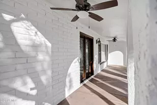 11202 North 42nd Pl, Phoenix, AZ 85028 - Photo 7