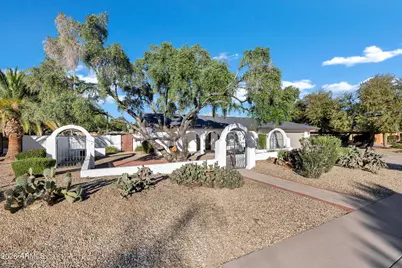 11202 N 42nd Place, Phoenix, AZ 85028 - Photo 3