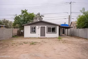 1529 E Monroe St, Phoenix, AZ 85034 - Photo 1