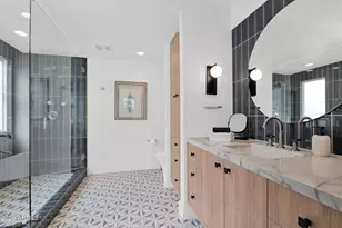 5632 N Camelback Canyon Dr, Phoenix, AZ 85018 - Photo 31