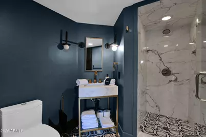 5632 N Camelback Canyon Drive, Phoenix, AZ 85018 - Photo 39