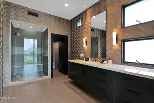 5632 N Camelback Canyon Dr, Phoenix, AZ 85018 - Photo 33