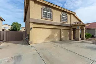 15864 W Calavar Rd, Surprise, AZ 85379 - Photo 5