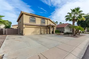 15864 W Calavar Rd, Surprise, AZ 85379 - Photo 3