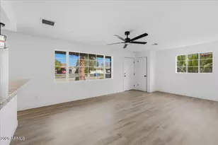 2741 W Meadowbrook Ave, Phoenix, AZ 85017 - Photo 9