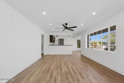 2741 W Meadowbrook Avenue, Phoenix, AZ 85017 - Photo 15