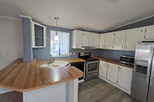 2233 E Behrend Dr, Phoenix, AZ 85024 - Photo 15