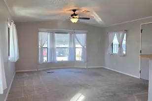 2233 E Behrend Dr, Phoenix, AZ 85024 - Photo 11