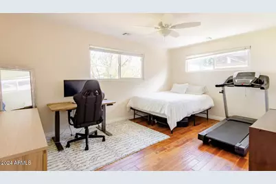 1037 W 10th Street, Mesa, AZ 85201 - Photo 5