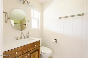 1037 W 10th St, Mesa, AZ 85201 - Photo 11