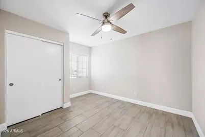 11211 W Heatherbrae Drive, Phoenix, AZ 85037 - Photo 19