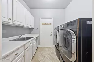 1623 E Runion Dr, Phoenix, AZ 85024 - Photo 23