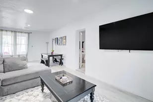 258 S Sutherland St, Globe, AZ 85501 - Photo 17