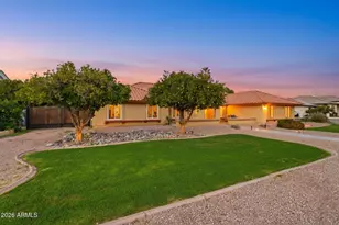 4562 E Elmwood St, Mesa, AZ 85205 - Photo 5