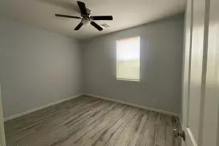 1341 E Pueblo Ave, Phoenix, AZ 85040 - Photo 11