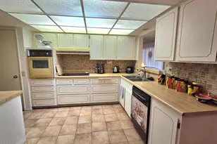 11634 N Rio Vista Dr, Sun City, AZ 85351 - Photo 9