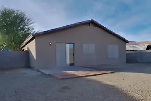 2022 E Winston Dr, Phoenix, AZ 85042 - Photo 13