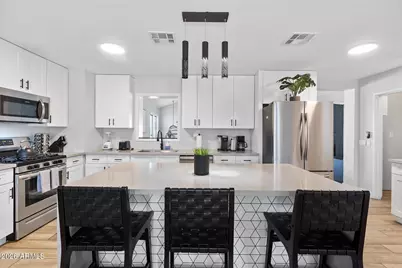 726 W 19th Street, Tempe, AZ 85281 - Photo 3