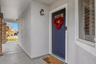 1960 S Portland Ct, Gilbert, AZ 85295 - Photo 3