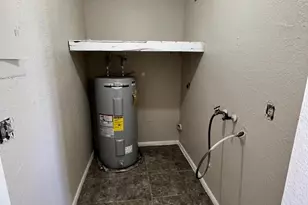 4211 S 3rd St, Phoenix, AZ 85040 - Photo 3