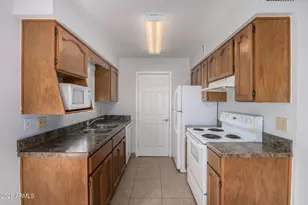 16657 E Gunsight Dr, Fountain Hills, AZ 85268 - Photo 9