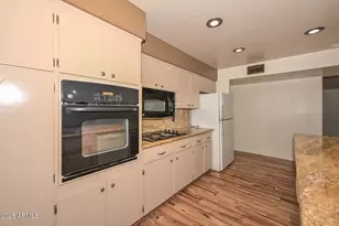 11002 N 45th Ave, Glendale, AZ 85304 - Photo 9