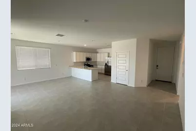 2919 E Hayfield Way, San Tan Valley, AZ 85140 - Photo 5